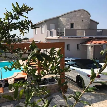 Villa Vila Dzana *