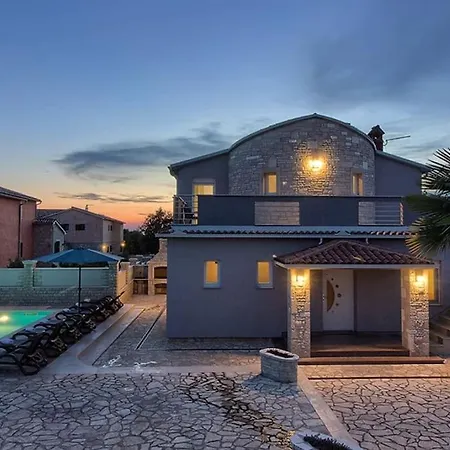 Villa Vila Dzana *